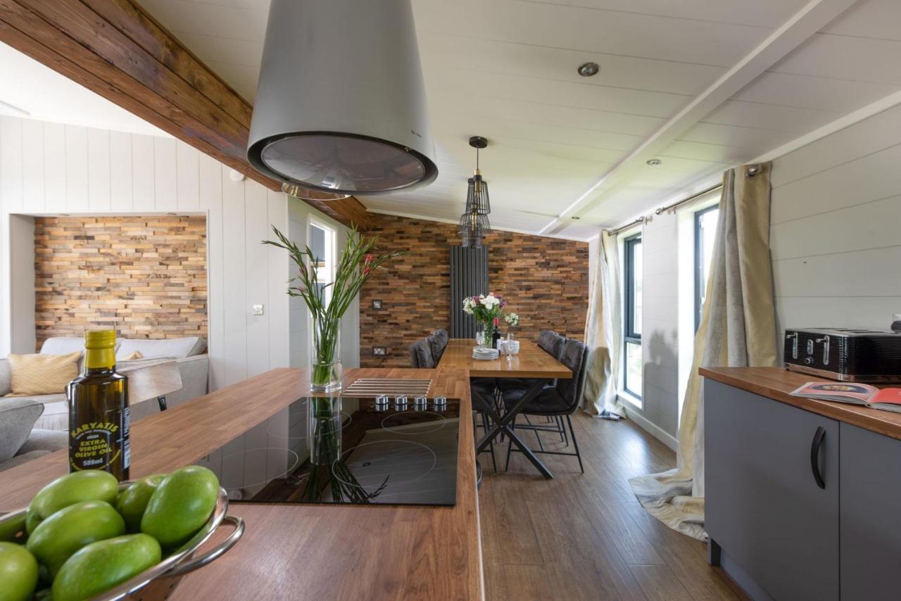 Primrose Lodge, 25 Roadford Lake Lodges Lifton Ngoại thất bức ảnh